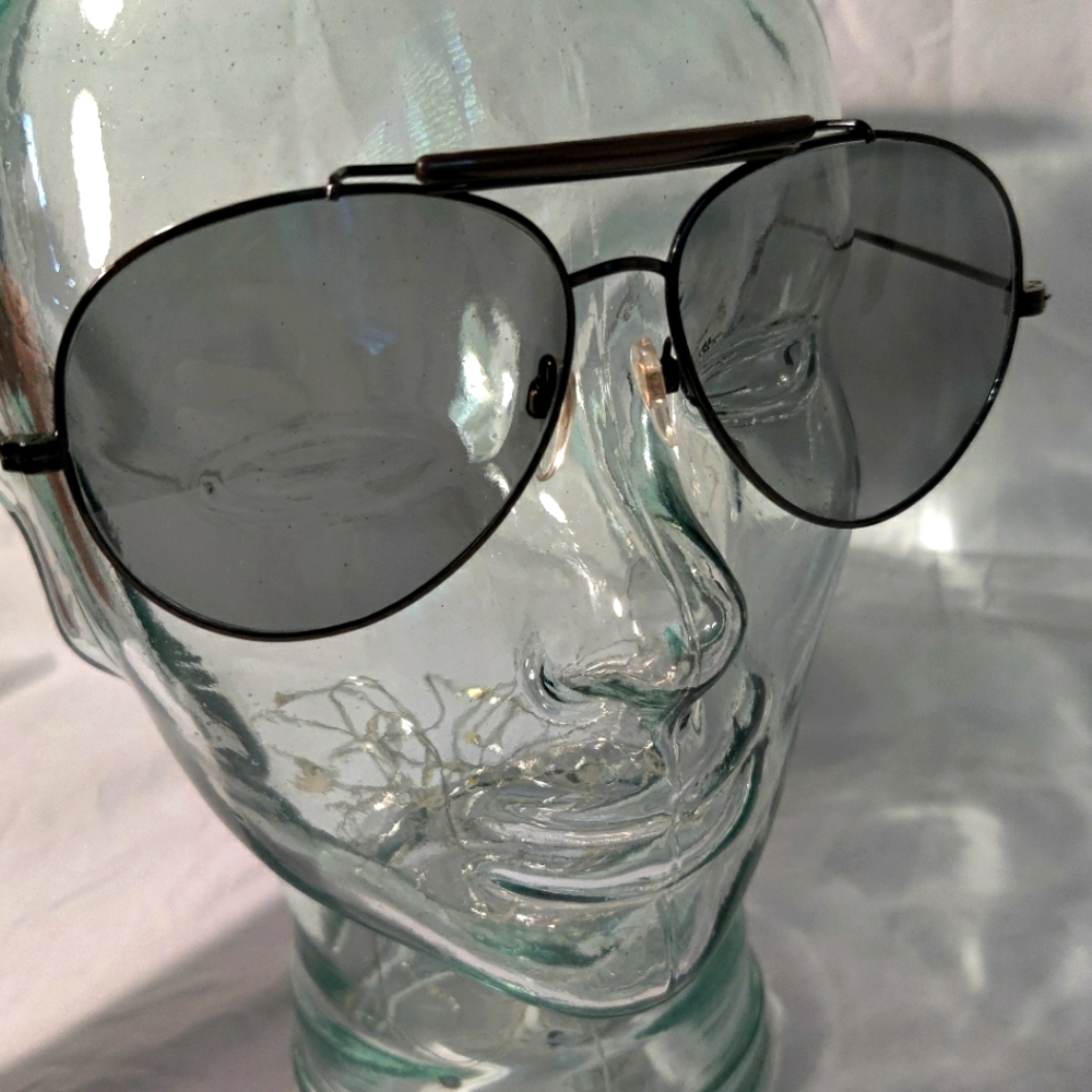 Vintage 80s aviator sunglasses